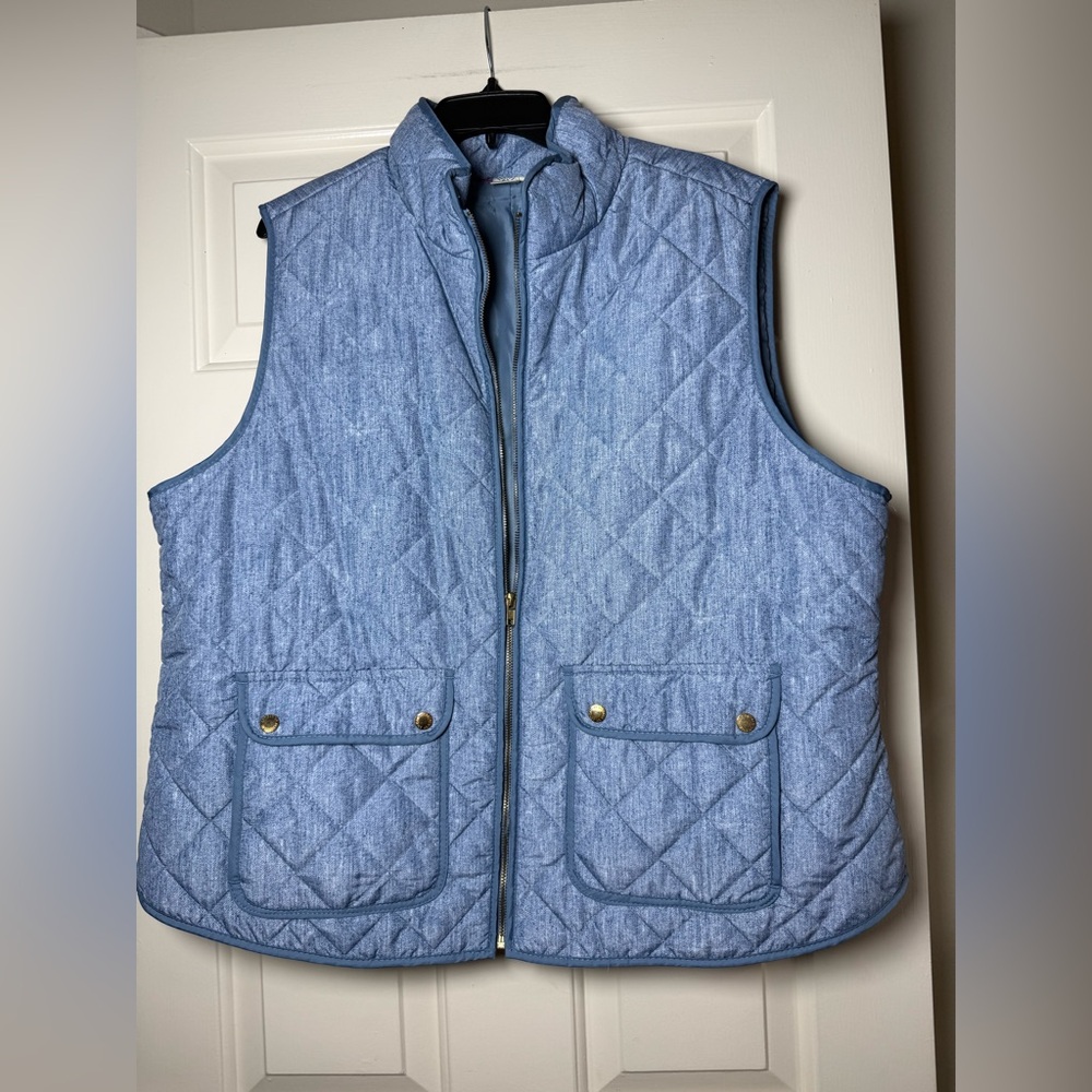 Artisan NY Blue Look Of Chambray Zip‎ Front Quilted Vest